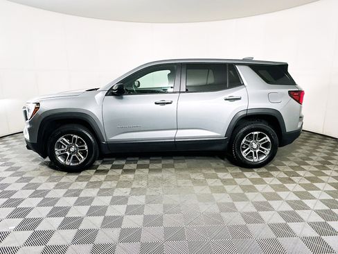 Used 2025 GMC Terrain Elevation AWD/4WD image 4