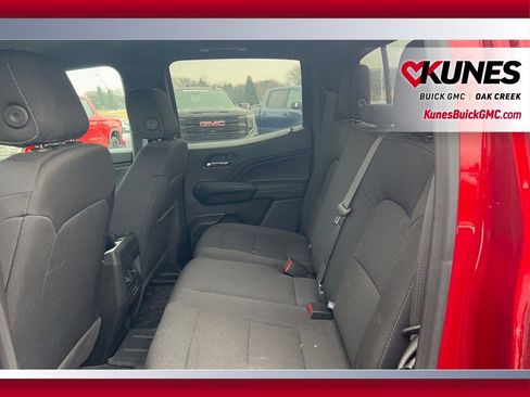 Used 2024 GMC Canyon Elevation w/ Convenience Package image 10