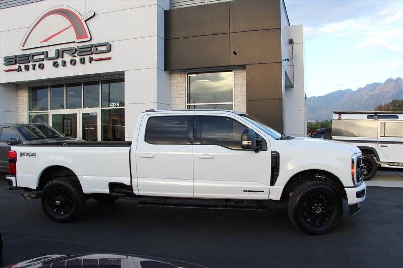 Used 2025 Ford F250 XLT w/ Black Appearance Package AWD/4WD image 9