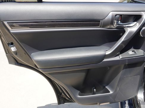 Certified 2023 Lexus GX 460 Luxury w/ Accessory Package AWD/4WD image 36