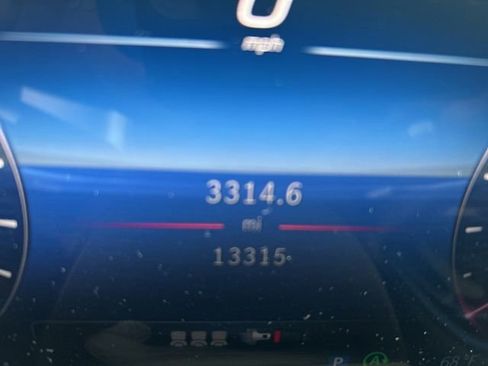 Used 2024 Mercedes-Benz GLC 300 4MATIC image 14