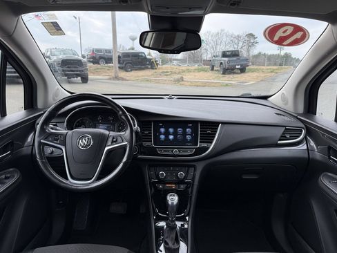 Used 2019 Buick Encore Preferred image 36
