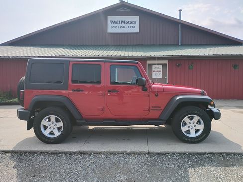 Used 2014 Jeep Wrangler Unlimited Sport w/ Quick Order Package 23S AWD/4WD image 1