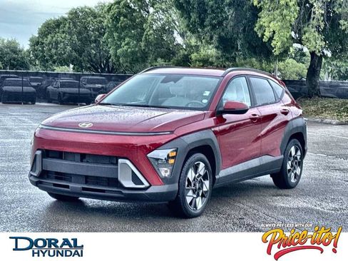 Used 2024 Hyundai Kona SEL w/ Convenience Package FWD image 1