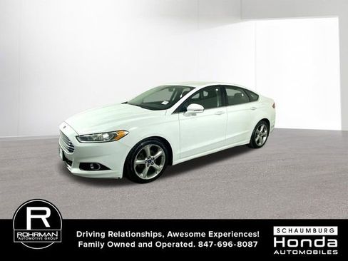 Used 2016 Ford Fusion SE w/ Equipment Group 201A image 2