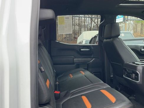 Used 2021 GMC Sierra 1500 AT4 w/ AT4 Preferred Package image 10