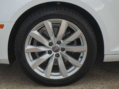 Used 2017 Audi A4 2.0T Ultra Premium w/ Convenience Package FWD image 7