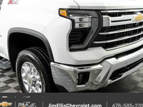 Certified 2024 Chevrolet Silverado 2500 LTZ w/ LTZ Convenience Package image 36