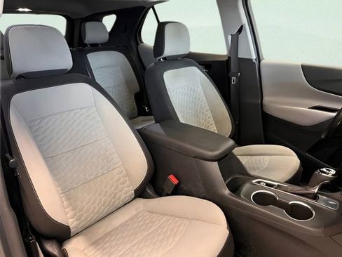 Used 2020 Chevrolet Equinox LT FWD image 11