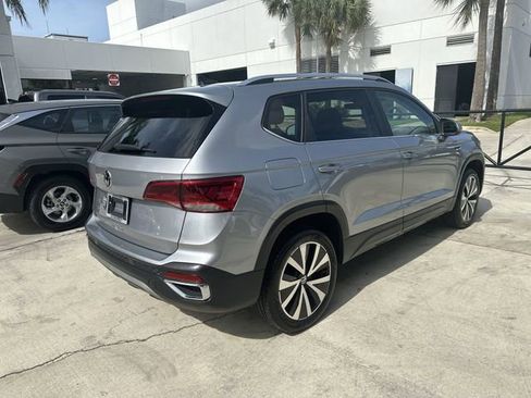 Used 2024 Volkswagen Taos SE FWD image 32