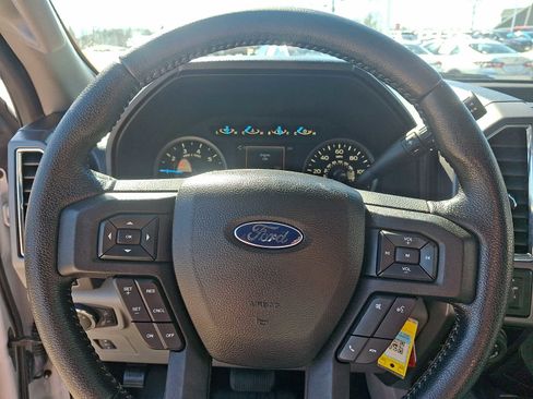 Used 2016 Ford F150 XLT w/ Equipment Group 302A Luxury image 21