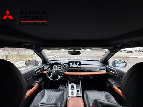 Used 2022 Mitsubishi Outlander SEL image 19