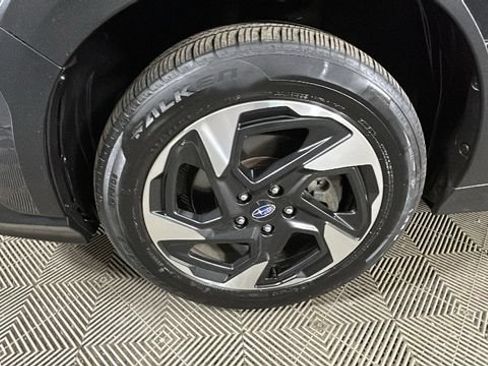 Used 2024 Subaru Crosstrek 2.5i Limited AWD/4WD image 10