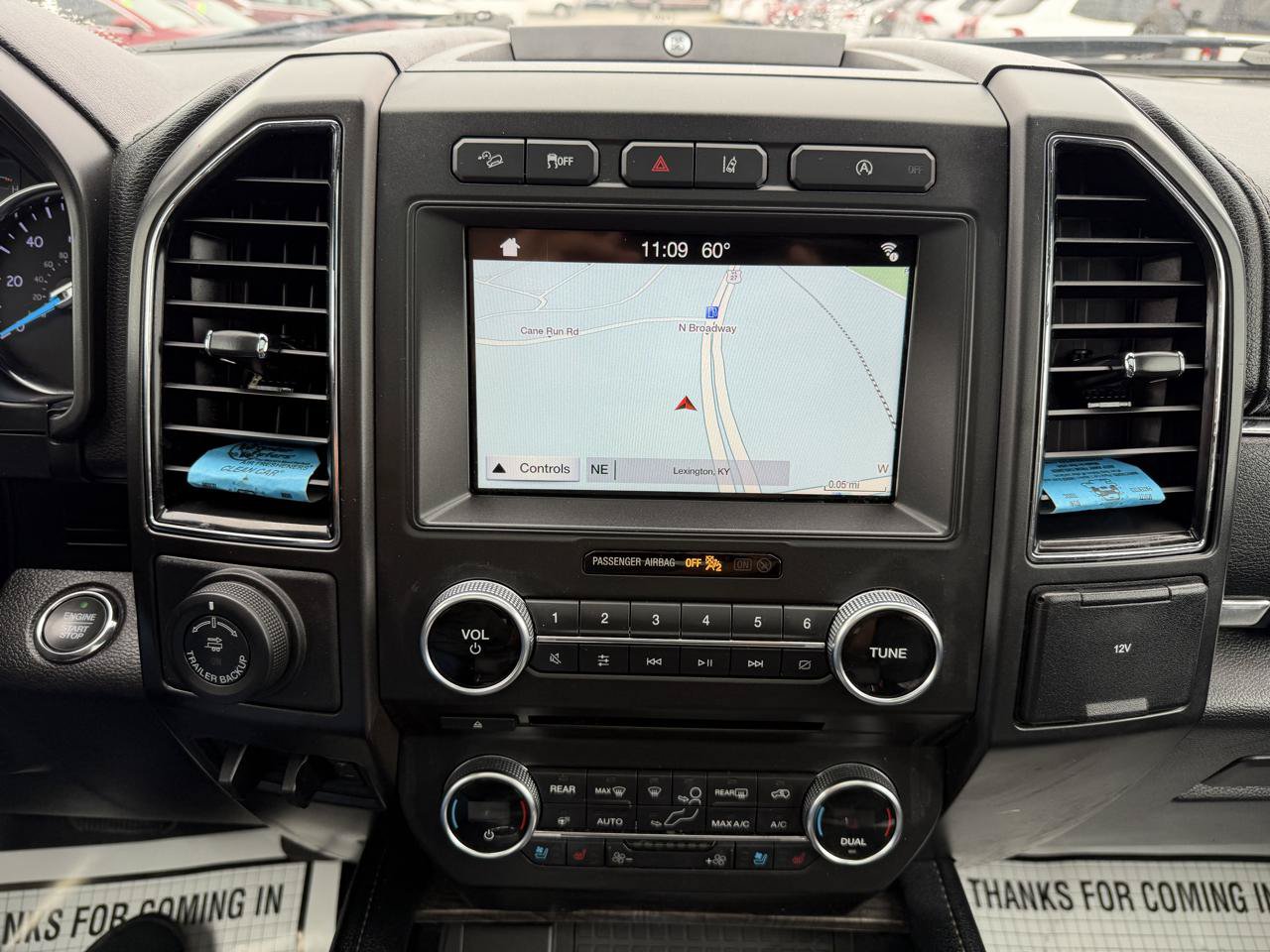 Used 2018 Ford Expedition Limited w/ Equipment Group 301A AWD/4WD image 19