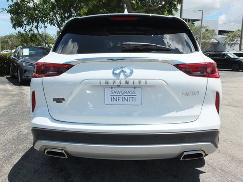 Used 2021 INFINITI QX50 Luxe FWD image 9