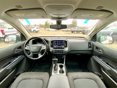 Used 2020 Chevrolet Colorado LT image 34