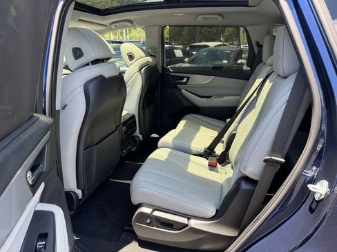 Certified 2024 Acura MDX FWD w/ Technology Package image 12
