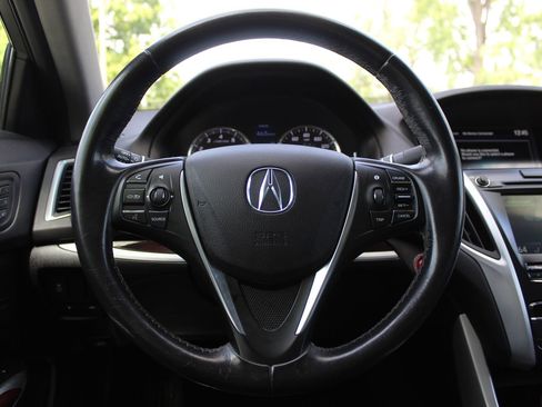 Used 2017 Acura TLX FWD image 15