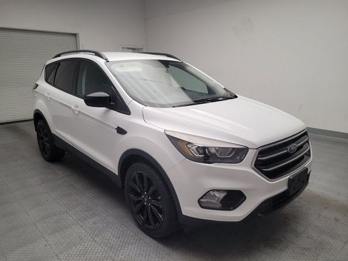 Used 2018 Ford Escape SE w/ SE Sport Appearance Package AWD/4WD image 13