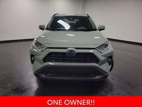 Used 2021 Toyota RAV4 XLE Premium AWD/4WD image 3