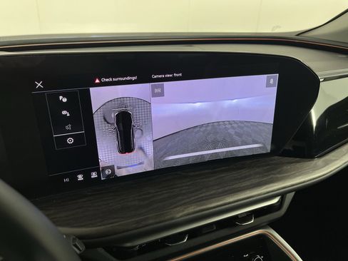 Used 2025 Audi Q5 Premium Plus w/ Premium Plus image 19