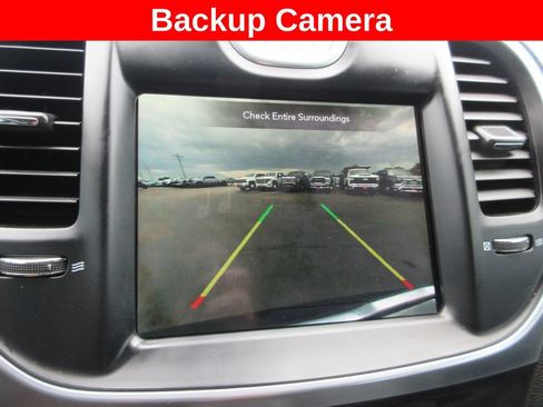 Used 2020 Chrysler 300 Touring w/ Sport Appearance Package RWD image 14