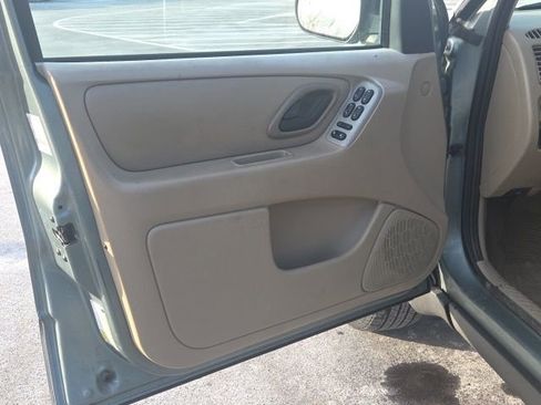 Used 2006 Ford Escape XLT image 22