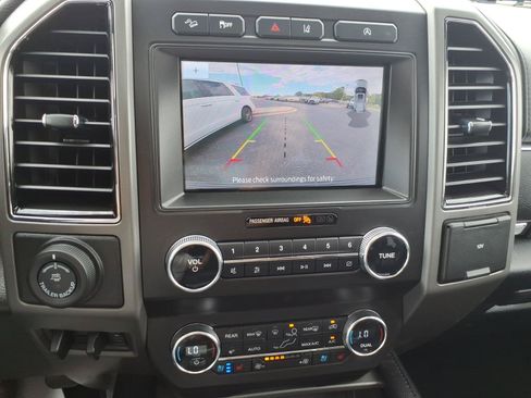 Used 2020 Ford Expedition Max XLT w/ Equipment Group 202A AWD/4WD image 21