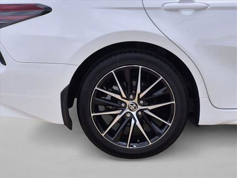 Used 2024 Toyota Camry SE FWD image 21