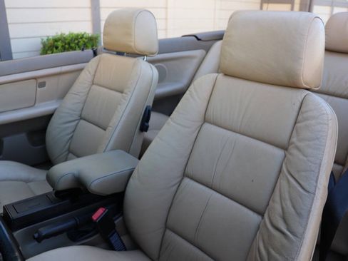 Used 1999 BMW 328i Convertible RWD image 30