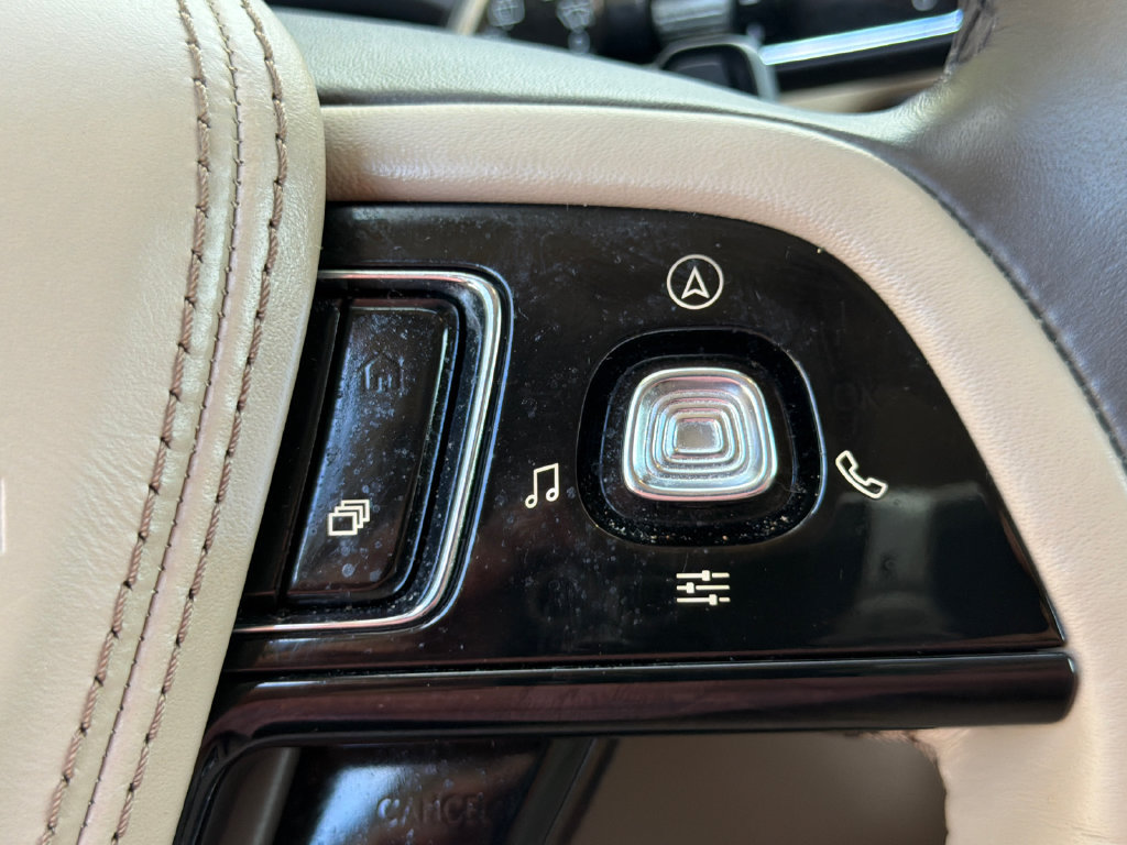 Used 2021 Lincoln Aviator Reserve w/ Equipment Group 201A RWD image 28