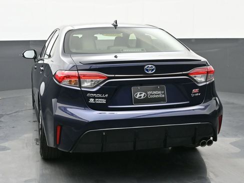 Used 2025 Toyota Corolla SE image 4