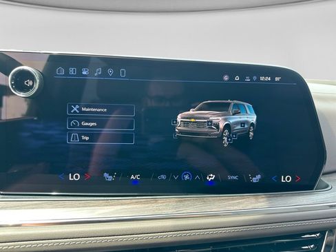New 2026 Chevrolet Suburban LT w/ Comfort Package AWD/4WD image 23