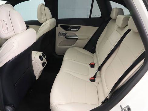 New 2026 Mercedes-Benz GLC 300 image 23