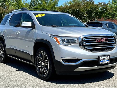 Used 2017 GMC Acadia SLT FWD image 11