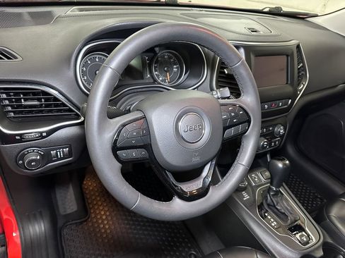 Certified 2021 Jeep Cherokee Latitude Plus image 26