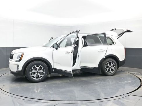 Used 2020 Kia Telluride EX image 54