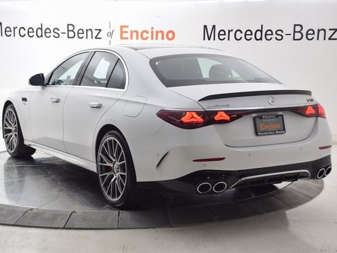 Used 2025 Mercedes-Benz E 53 AMG e 4MATIC Sedan image 4