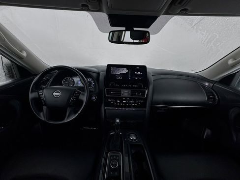 Used 2024 Nissan Armada SV image 39