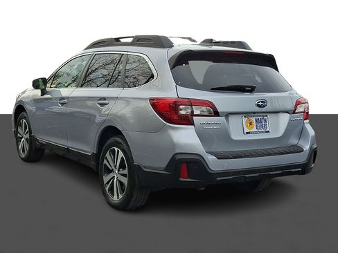 Used 2019 Subaru Outback 2.5i Limited w/ Popular Package #2 image 4