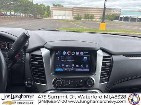 Used 2018 Chevrolet Suburban LT AWD/4WD image 8