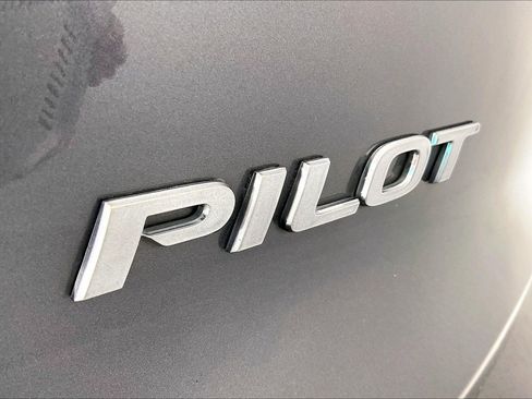 Used 2019 Honda Pilot Elite image 31