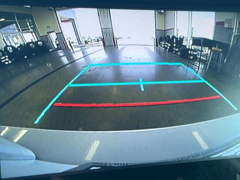 Certified 2022 Toyota Prius LE image 16