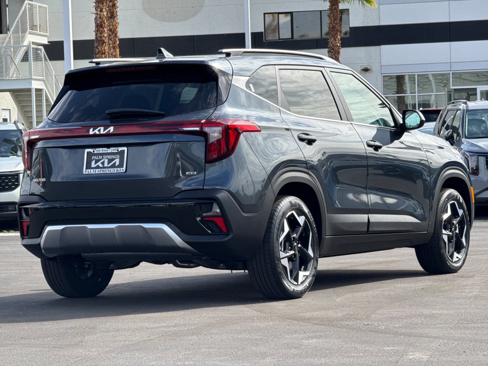 Used 2026 Kia Seltos EX AWD/4WD image 3