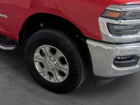 Used 2026 RAM 2500 Big Horn AWD/4WD image 14