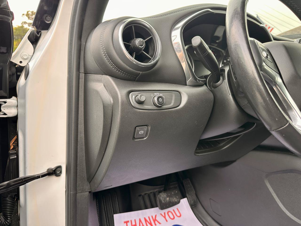 Used 2019 Chevrolet Blazer LT AWD/4WD image 36