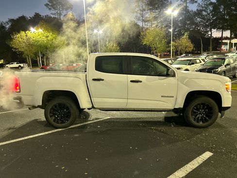 Used 2022 GMC Canyon Elevation Standard w/ Convenience Package image 10