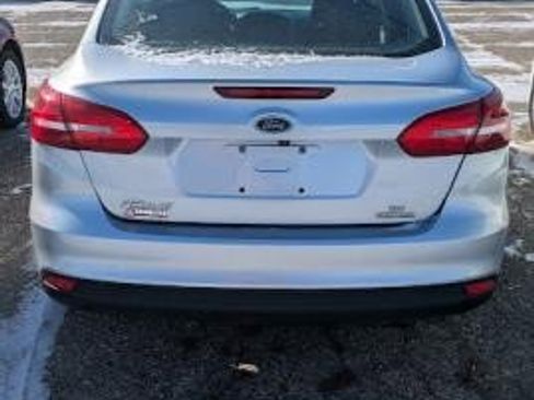 Used 2015 Ford Focus SE image 6