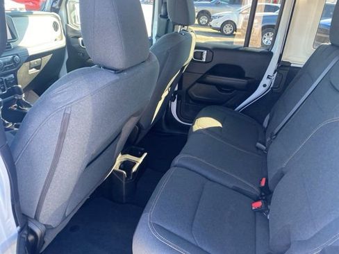 Used 2024 Jeep Wrangler Sahara image 11