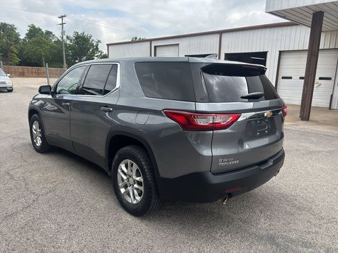 Used 2020 Chevrolet Traverse LS FWD image 8